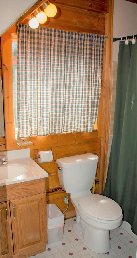 Homer Floatplane Lodge Room photo
